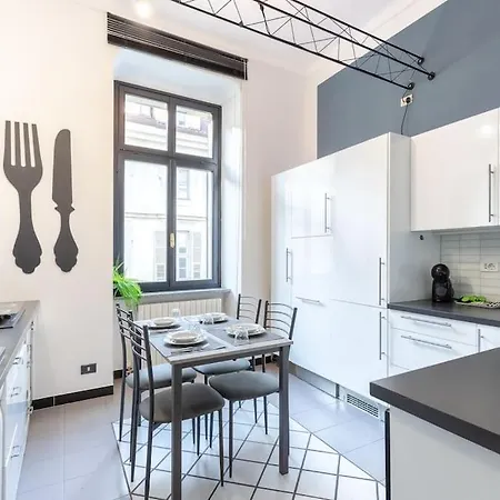 Historical - Pieno Centro - Porta Nuova- Piazza Castello